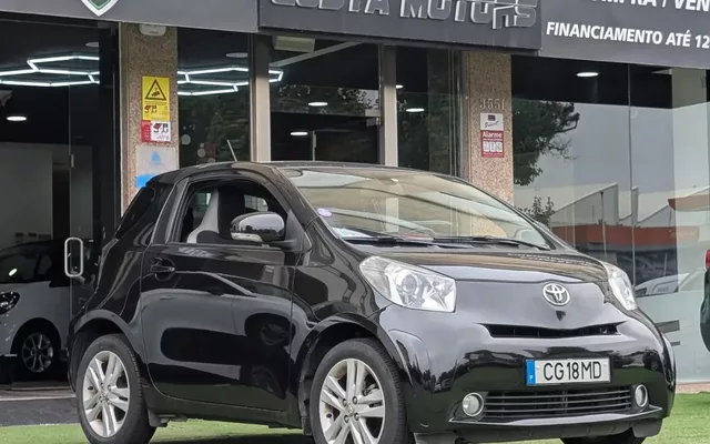 Toyota iQ 1.33 VVT-i 2 MultiDrive EP+NAVI+Bluetooth