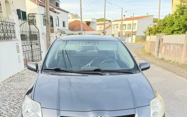 Toyota Auris 1.4 D-4D Sol