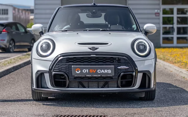 MINI Cabrio Cooper S Aut. JCW