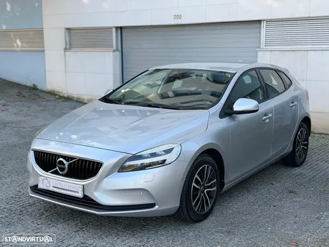 Volvo V40 2.0 D3 Momentum Geartronic
