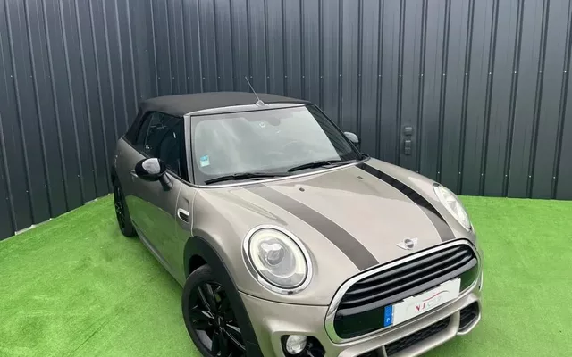 MINI Cabrio