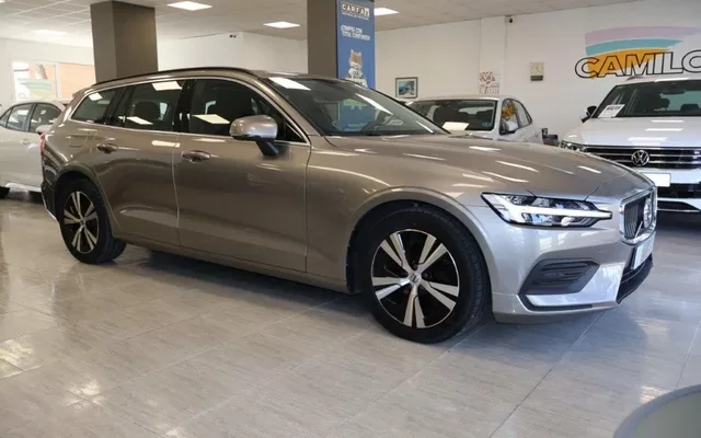 VOLVO V60 V60 B4 Momentum Pro Aut. - 21500€ en Tarragona