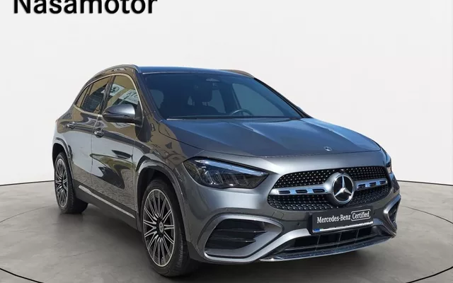 Mercedes-Benz GLA 200