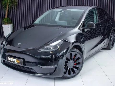 Tesla Model Y Performance Dual Motor AWD