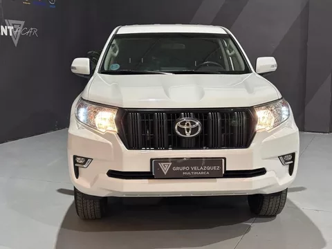TOYOTA Land Cruiser GX