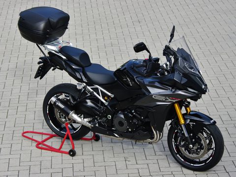 Suzuki GSXS 1000 GX