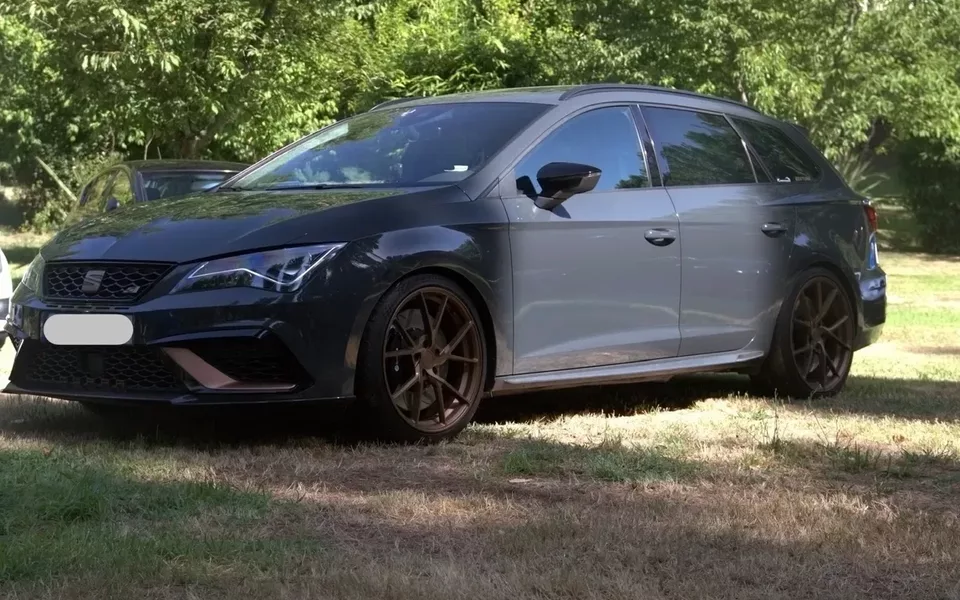SEAT Leon ST 2.0 TSI 4Drive OPF DSG Cupra R