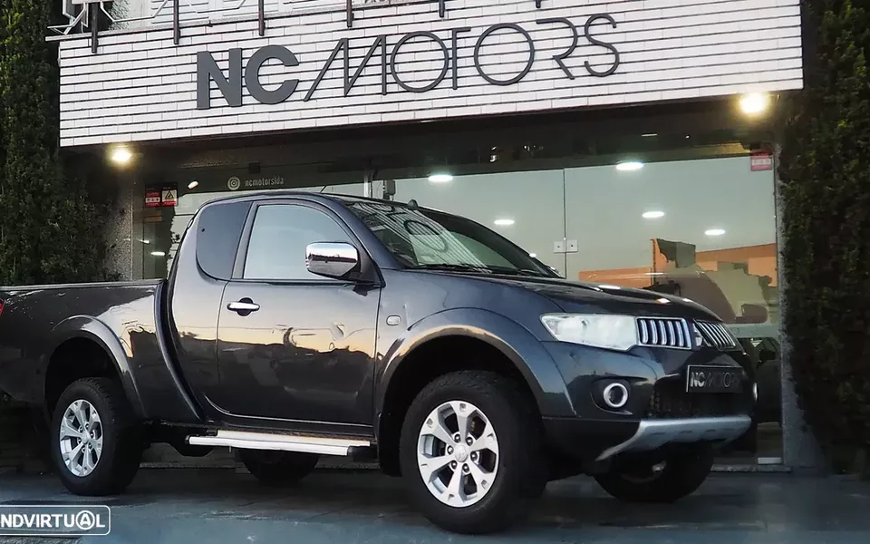 Mitsubishi L200 2.5 DI-D Club Invite 3L CC 4WD