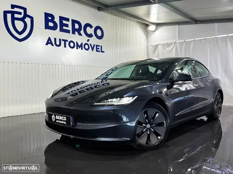 Tesla Model 3 Standard Range Plus RWD