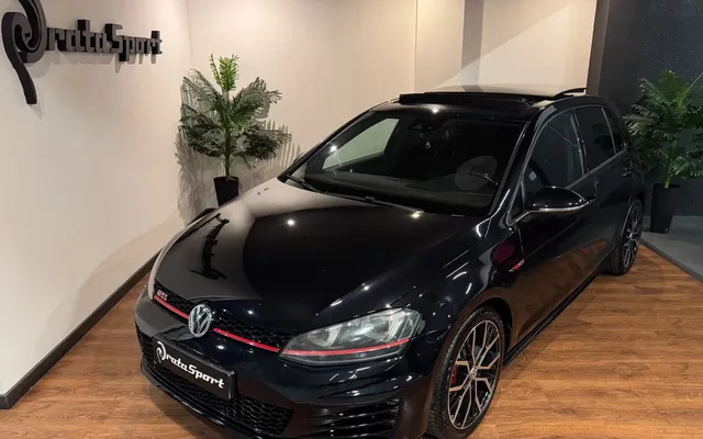 VW Golf GTI Performance BlueMotion DSG