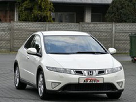 Honda Civic VIII 1.8dm³ 140KM