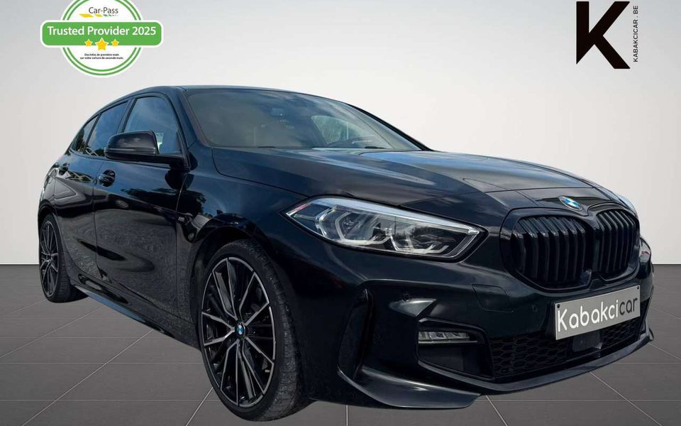 BMW 118 118iA / Pack M performance / Navi / Jantes 19 / Garantie 12 Mois