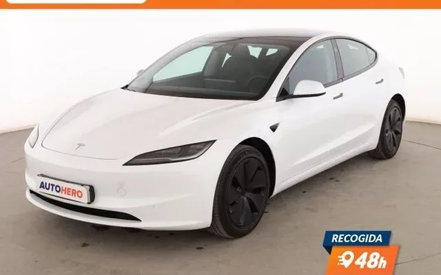 TESLA Model 3 Model 3 Long Range RWD