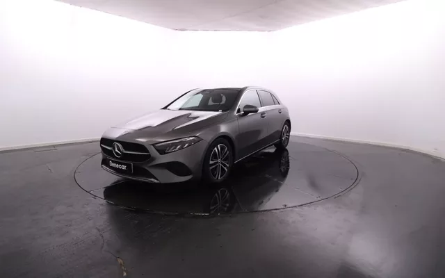 Mercedes-Benz Classe A - 200 d Progressive Advanced Cx. Aut. / Vidros Escurecidos
