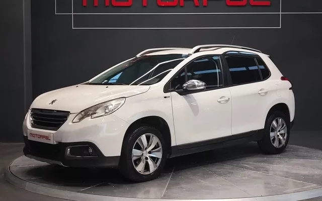 PEUGEOT 2008 2008 1.6 BlueHDI Style 100