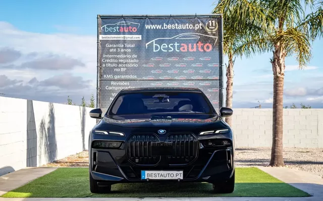 BMW i7 eDrive50 Pack Desportivo M Pro