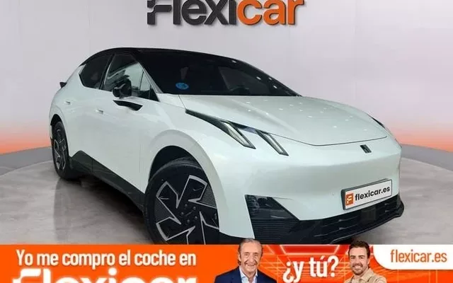 LYNK & CO 02 BEV 66kWh Core