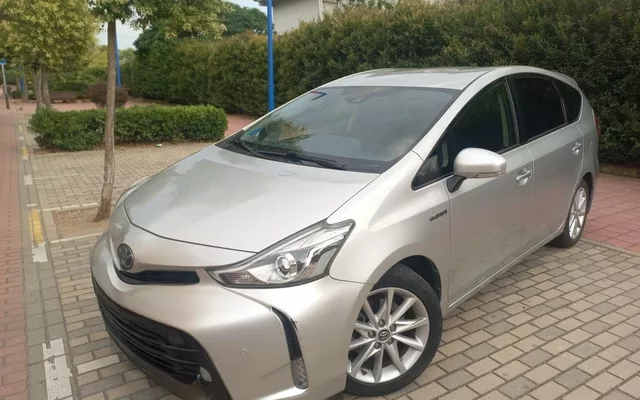 TOYOTA Prius Prius+ 1.8 Advance