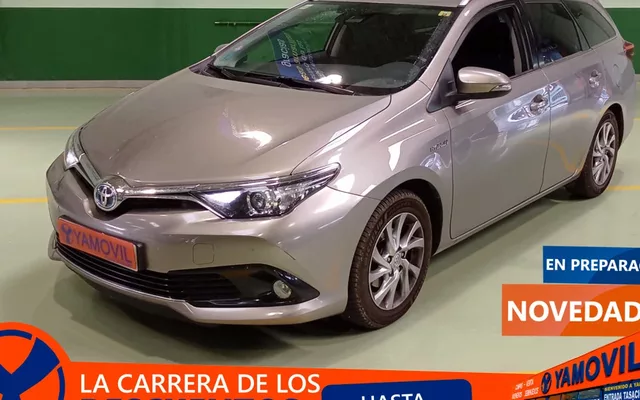 Toyota Auris 140H Touring Sports Active 100 kW (136 CV)