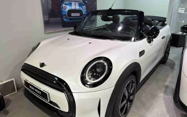 MINI - Mini Cabrio - Mini Cooper Premium P. Classic Auto