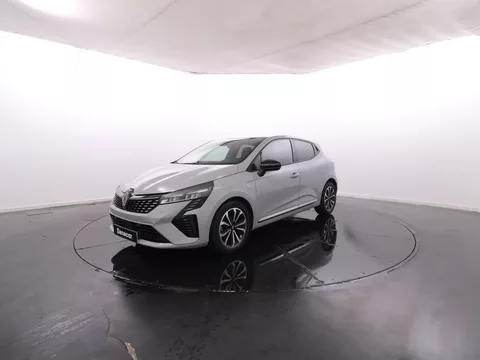 Renault Clio TCe 90 Techno / GPS / Vidros Escurecidos / Cam. Traseira / LED / JLL