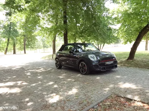 MINI Cabrio John Cooper Works