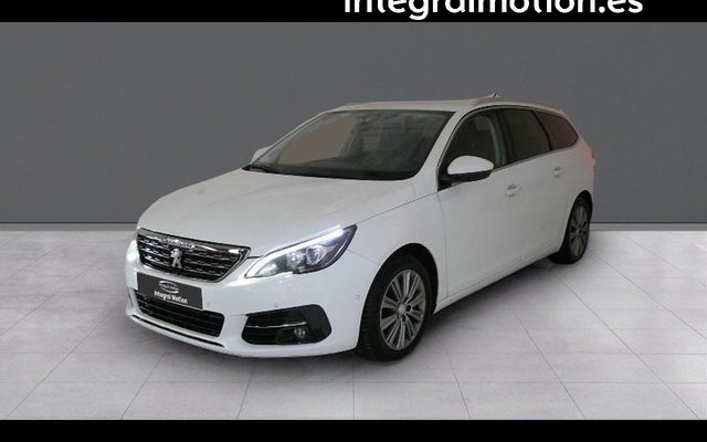 Peugeot 2008 Allure 1.2 81KW (110CV) SandS