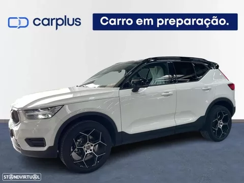 Volvo XC 40 1.5 T3 Momentum Tech Edition