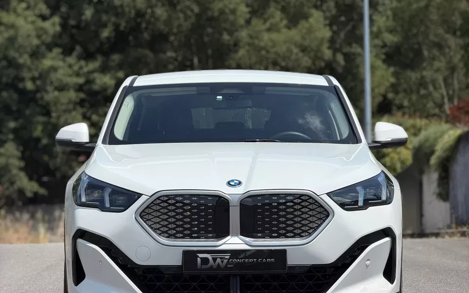 BMW iX2