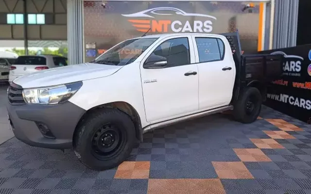 Toyota Hilux 2017 2.4 D-4D 4WD CD CHV