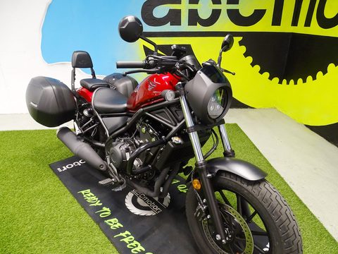 Honda REBEL