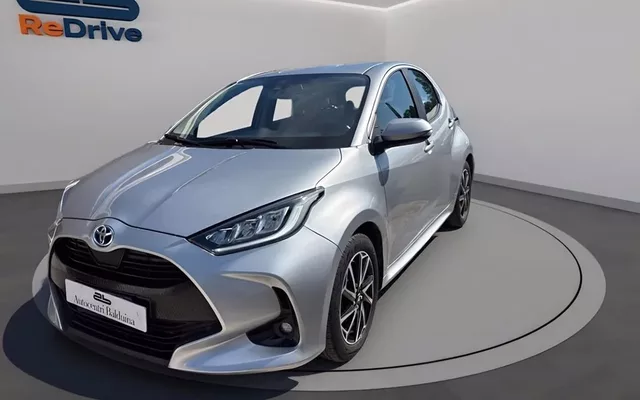 TOYOTA Yaris 1.5h trend