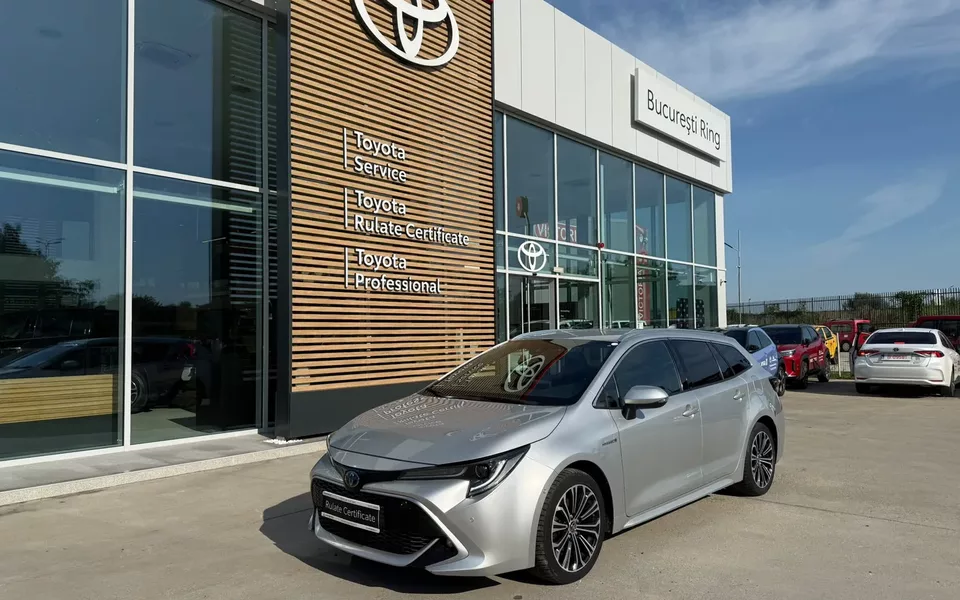 TOYOTA COROLLA 1.8 HYBRID EXCLUSIVE HSD TS ECVT