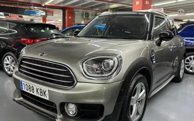 MINI Countryman COUNTRYMAN COOPER D AUT.