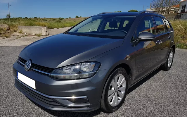 VW Golf Variant 1.6 TDi Confortline DSG