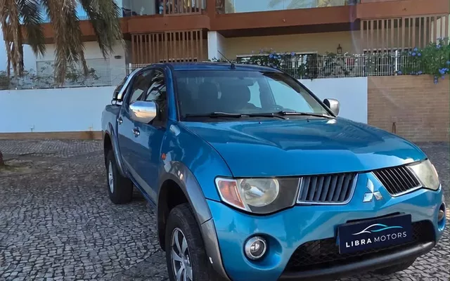 Mitsubishi L200 Pick Up 4x4 Intense Cabine Dupla