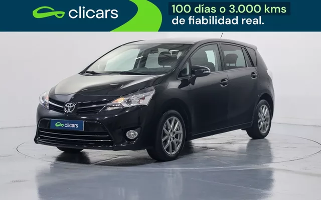 TOYOTA Verso Verso 120D Comfort 5pl.