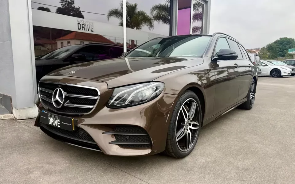 Mercedes-Benz E 220 d AMG Line