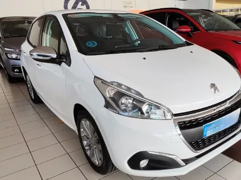 Vendido: PEUGEOT 208 208 1.2 PureTech S&S Signature 82 - 10200€ en Merida