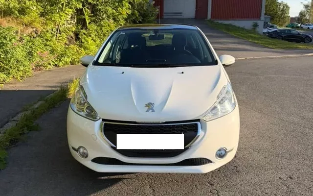 Peugeot 208