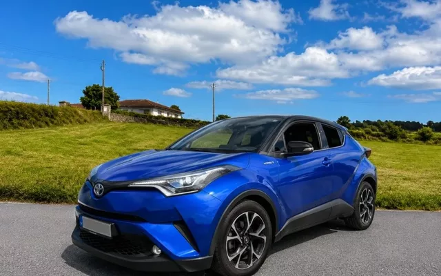 TOYOTA C-HR C-HR 125H Advance