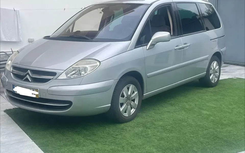 Citroën C8