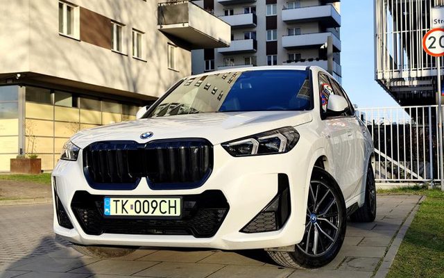 BMW IX1 2022