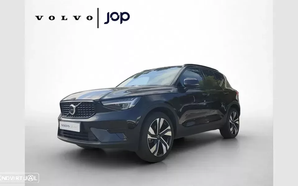 Volvo XC 40 2.0 B3 Plus Dark