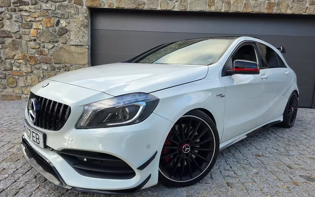 Mercedes-Benz A 45 AMG 4Matic Speedshift 7G-DCT