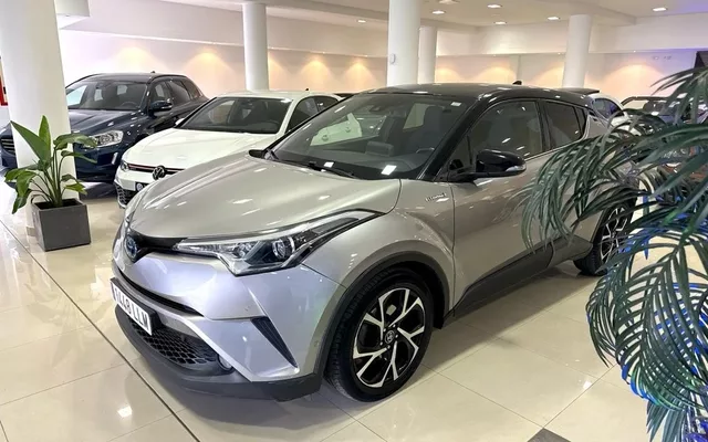 TOYOTA C-HR 1.8 125H Advance P.Plus P. Luxury