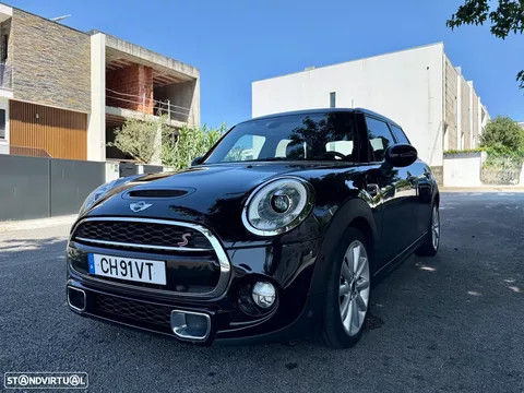 MINI 5 Portas Cooper SD Aut.