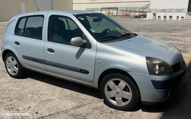 Renault Clio 1.2 16V Privilège