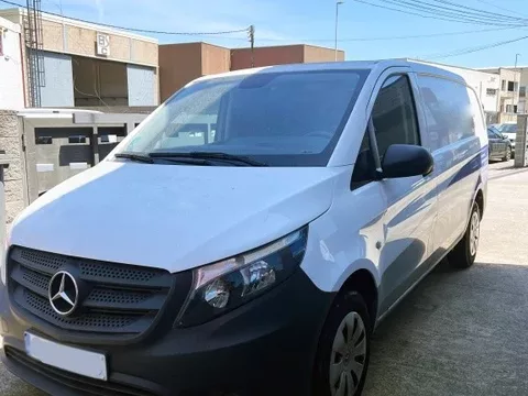 MERCEDES-BENZ Vito M1 MERCEDES-BENZ Vito M1 Familiar 102cv Manual de 4 Puertas