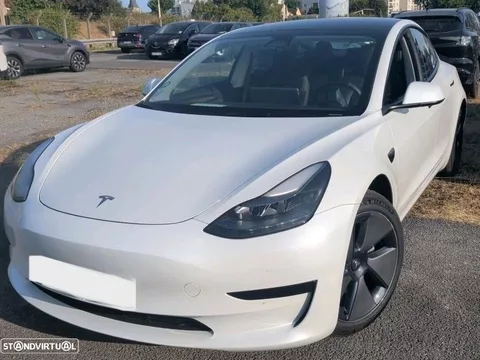 Tesla Model 3 Tração Traseira